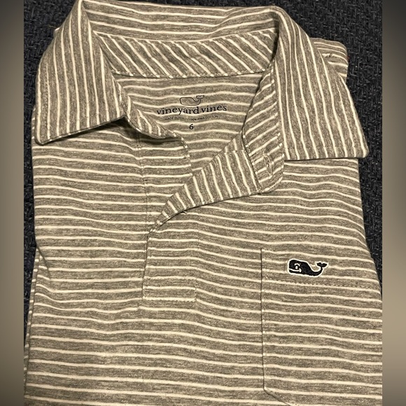 Vineyard Vines Grey and White Striped Polo for boys - Picture 5 of 5